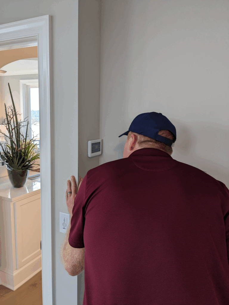 adjusting thermostat